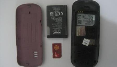 Bu dəfə corabdan telefon çıxdı 